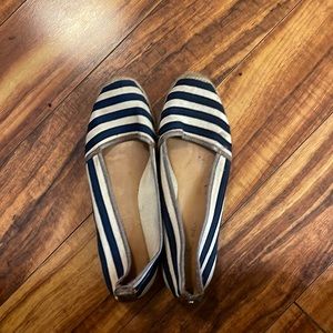 Blue/White Flats